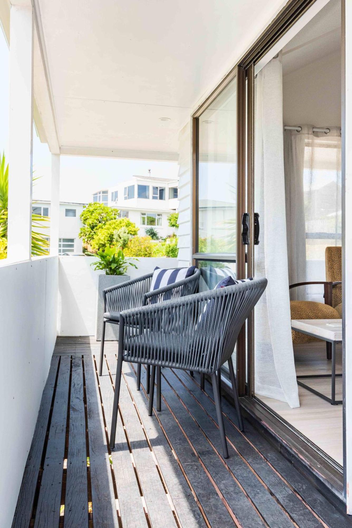 Spacious, Breezy Studio Apartment, Moments From Downtown And Beach Mount Maunganui Exteriör bild